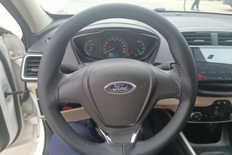 Used Ford Escort 2017 1.5L Manual Comfort Model
