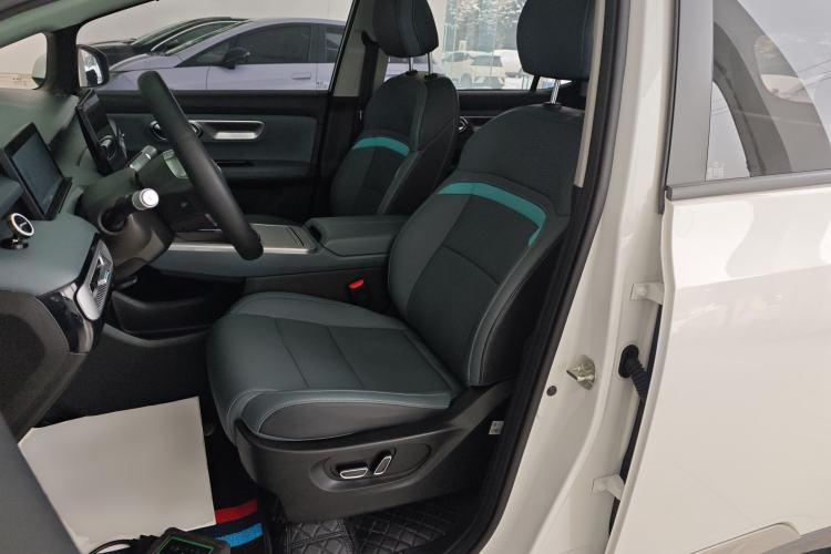 Used AION Y 2023 Plus 510 Smart Edition
