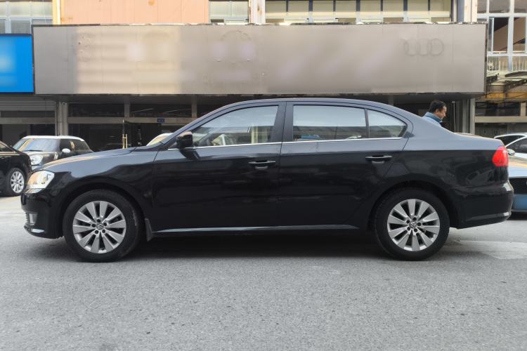 Used Volkswagen Lavida 2013 Restyled Classic 1.6L Manual Comfort Edition