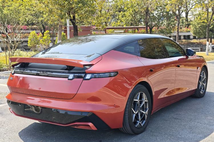 Used Lynk & Co Z10 2025 95 kWh 806 km Range Rear-Wheel Drive Advanced Driver-Assistance System Max
