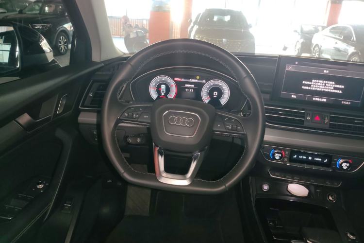 Used Audi Q5L 2024 40 TFSI Fashion Dynamic Model
