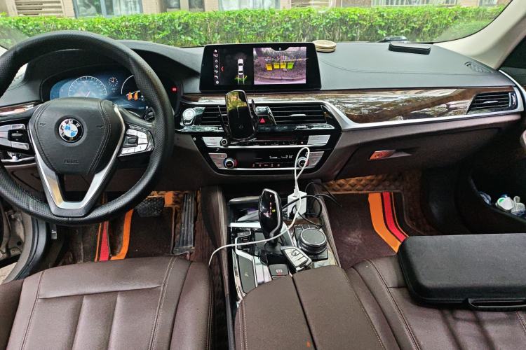 Used BMW 5 Series 2019 525Li Luxury Package
