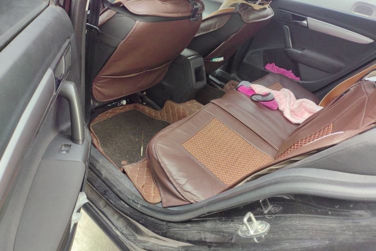 Used Volkswagen Lavida 2013 Revised Classic 1.6L Manual Fashion Edition