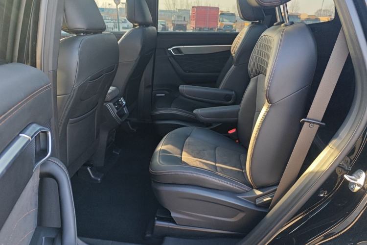 Used Geely Auto Haoyue L 2025 2.0T DCT Luxury Edition