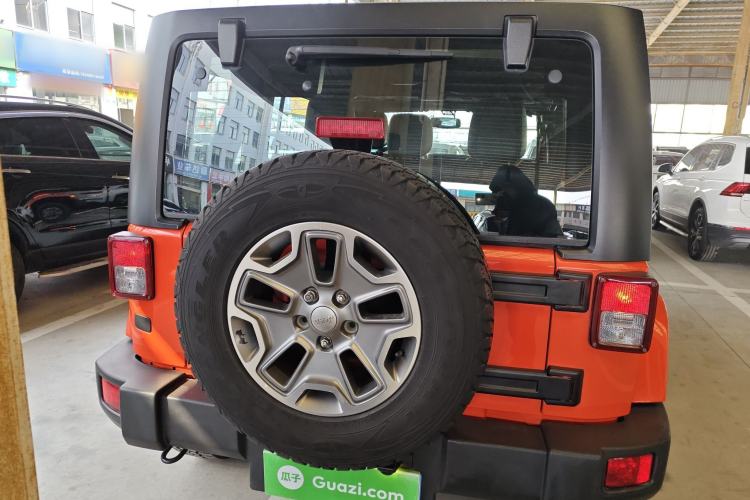 Used  Wrangler 2015 3.0L Sahara Four-Door Edition