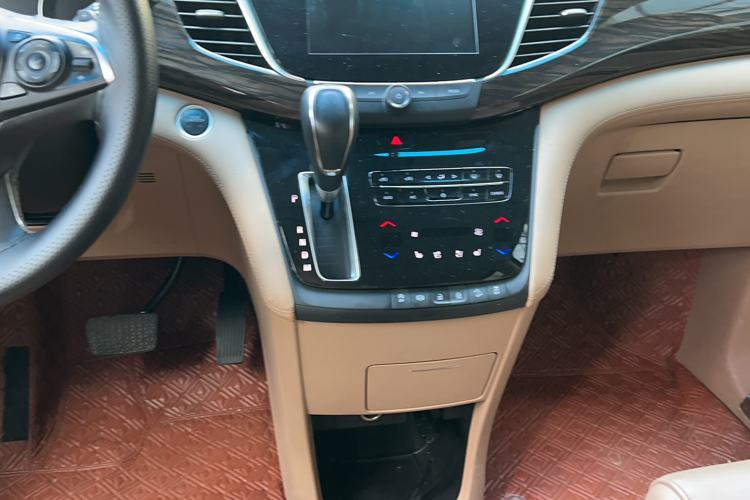 Used Buick GL8 2018 ES 28T Flagship Model China VI Standard
