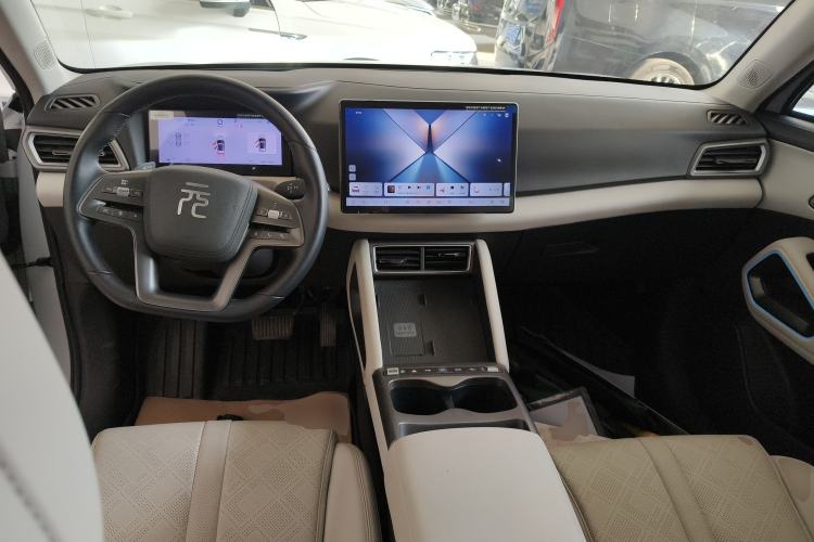 Used BYD Yuan UP 2025 Intelligent Driving Version 401 km Beyond-Range Edition
