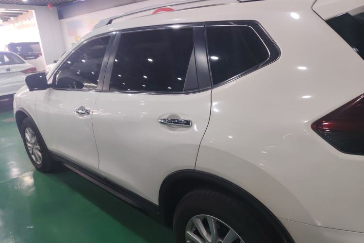 Used Nissan X-Trail 2023 Classic 2.0L Two-Wheel Drive Smart Connect Premium Edition
