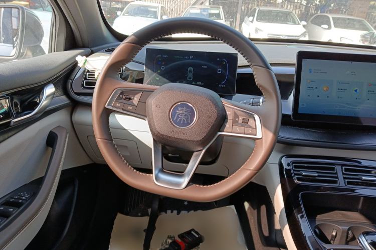 Used BYD Qin PLUS 2024 HONOR Edition DM-i 55KM Leading Model
