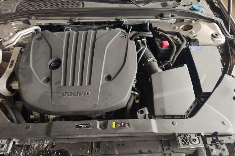 Used Volvo S60 2022 B4 Zhiyuan Luxury Edition