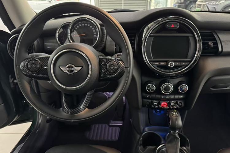 Used  MINI 2016 1.5T COOPER
