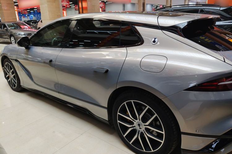 Used Denza Z9GT 2024 630 All-Wheel Drive Pro Version
