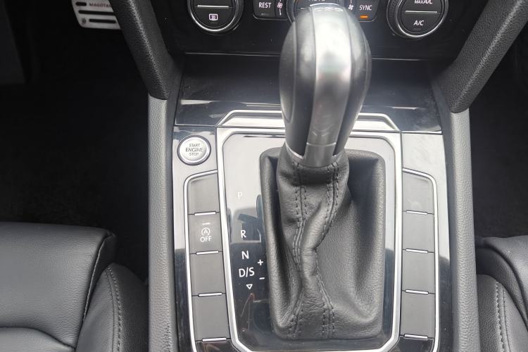 Used Volkswagen Magotan 2018 330TSI DSG Advanced Model
