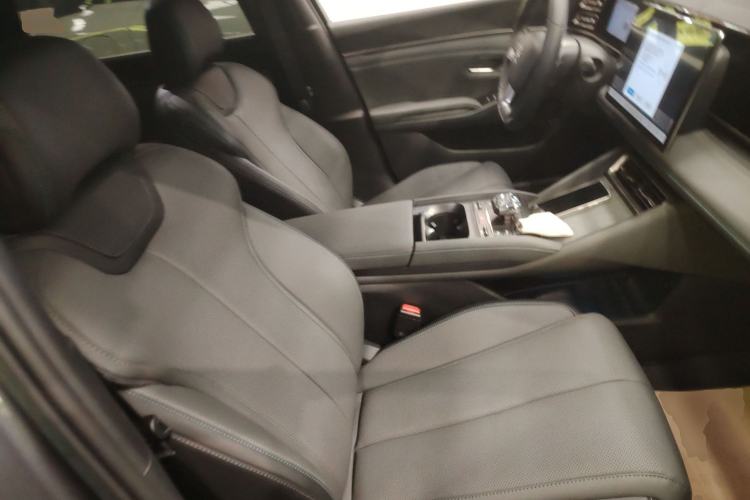 Used BYD Qin L 2025 DM-i Smart Drive 120KM Superior Model