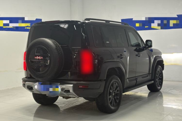 Used  Leopard 5 2023 Explore Edition