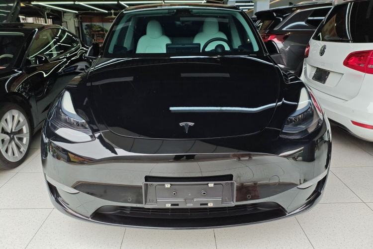 Used Tesla Model Y 2022 Long-Range All-Wheel-Drive Version