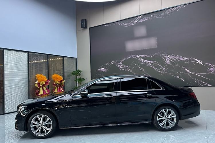 Used Mercedes-Benz E-Class 2020 Restyled E 300 L Sporty and Stylish Edition
