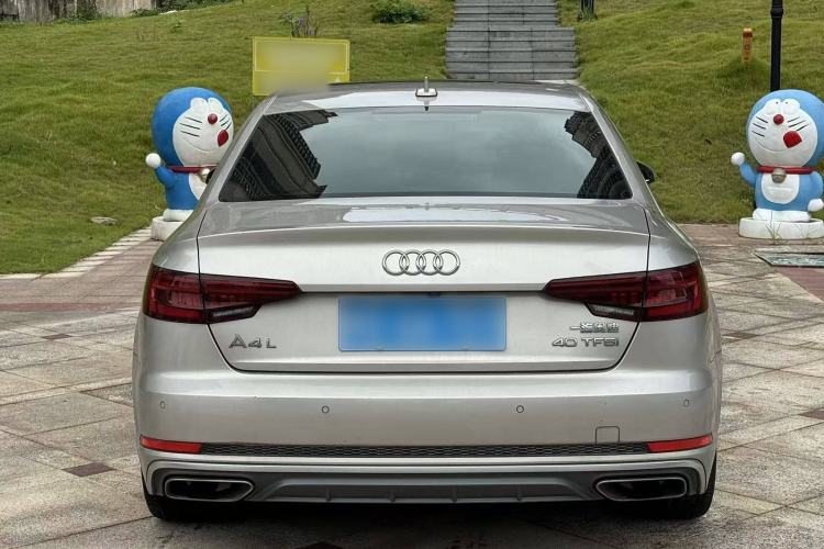 Used Audi A4L 2019 40 TFSI Fashion Version China V
