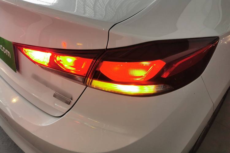 Used Hyundai Elantra 2016 1.6L Automatic ZhiXuan – Elite Version
