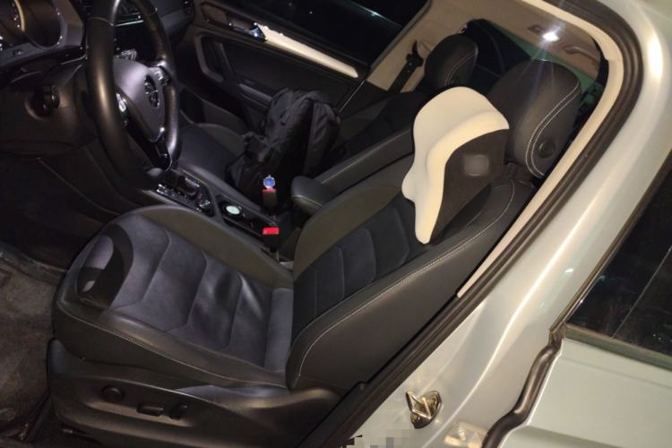 Used Volkswagen Tiguan L 2019 380TSI Automatic All-Wheel Drive Luxury Edition with 7 Seats China VI Standard
