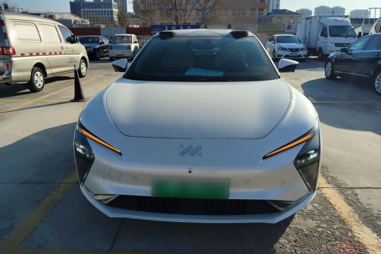 Used  L7 2022 Dynamic Model
