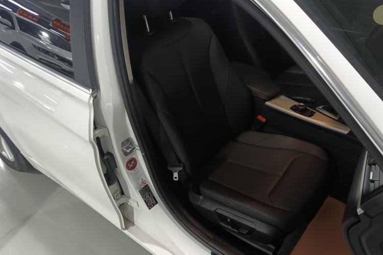 Used BMW 3 Series 2014 320Li Fashion Model
