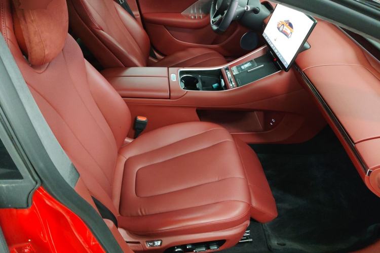 Used Hima Luxeed S7 2025 785 km Ultra