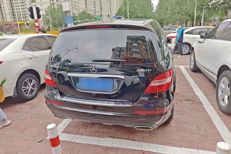 Used Mercedes-Benz R-Class 2017 R 320 4MATIC Business Edition Prestige Model
