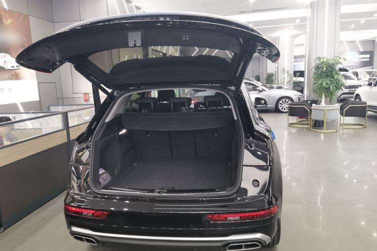 Used Audi Q5L 2022 40T Luxury Dynamic Model
