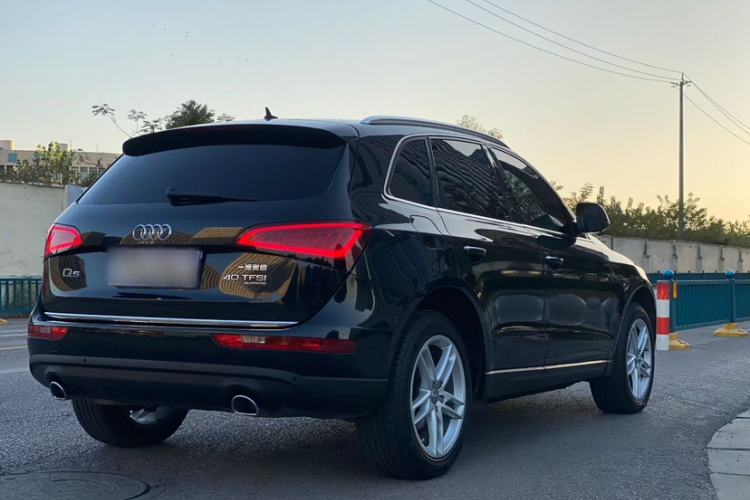 Used Audi Q5 2017 40 TFSI Comfort Model

