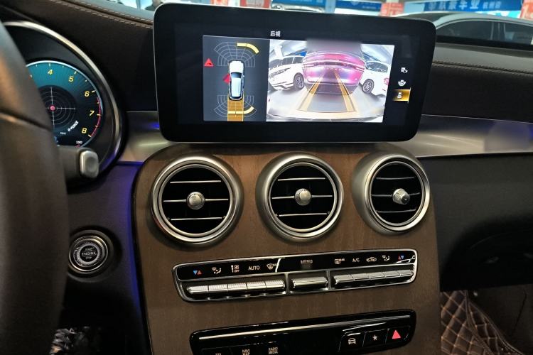 Used Mercedes-Benz GLC 2022 Facelift GLC 260 L 4MATIC Luxury Edition
