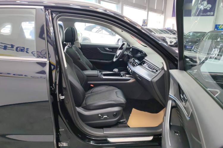 Used Hongqi HS5 2023 2.0T Four-Wheel Drive Flagship Pro Edition
