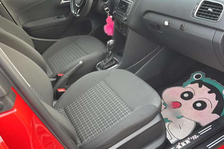 Used Volkswagen Polo 2016 1.6L Automatic Comfort Model
