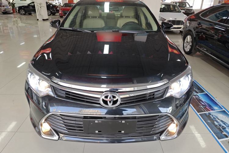 Used Toyota Camry 2016 2.0G 10th Anniversary Leading Edition
