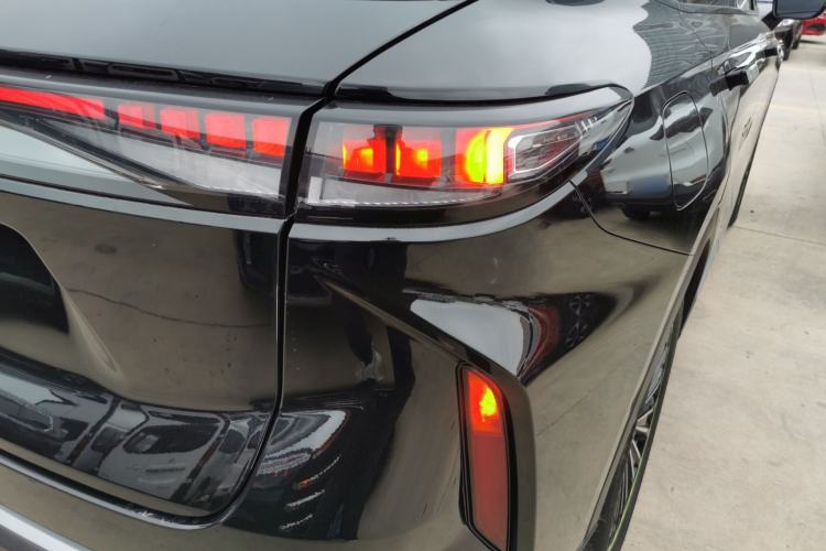 Used  Stellar 2023 400T Two-Wheel Drive Comfort Flyfish Edition
