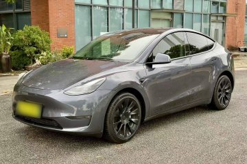 Used Tesla Model Y 2021 Long-Range All-Wheel-Drive Version