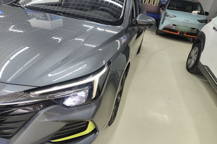 Used Roewe i6 MAX New Energy 2022 EV 500 Skyroof Flagship Edition
