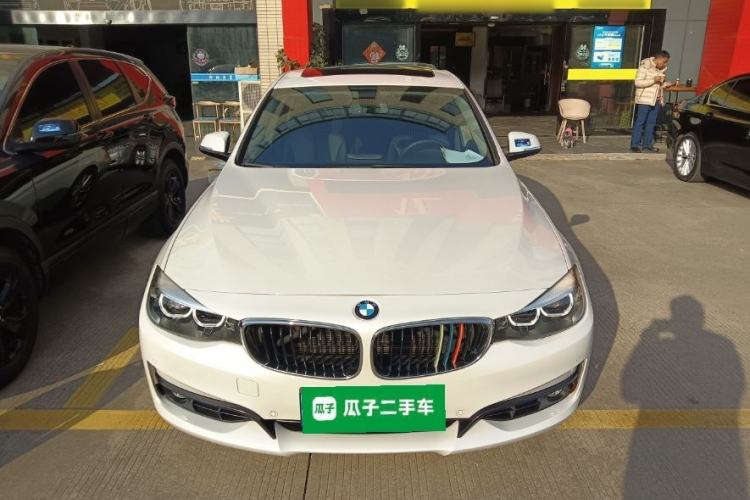 Used BMW 3 Series GT 2019 320i Sport Edition
