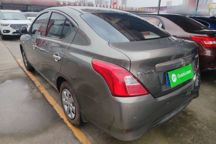 Used Nissan Sunny 2014 1.5XE Manual Comfort Edition
