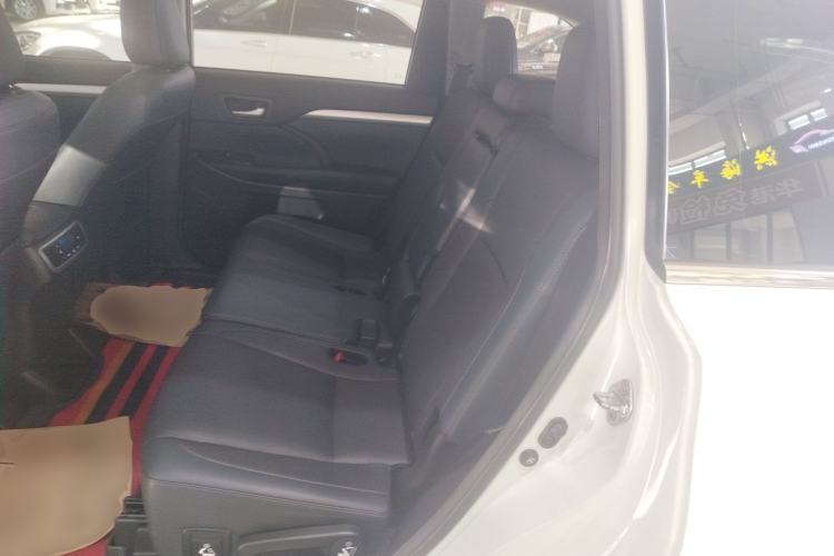 Used Toyota Highlander 2018 2.0T Four-Wheel Drive Luxury Edition 7 Seats China V Emission Standard
