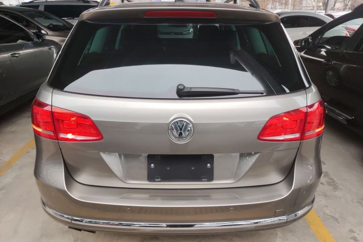 Used Volkswagen Magotan 2012 Travel Edition 2.0 TSI Comfort Version