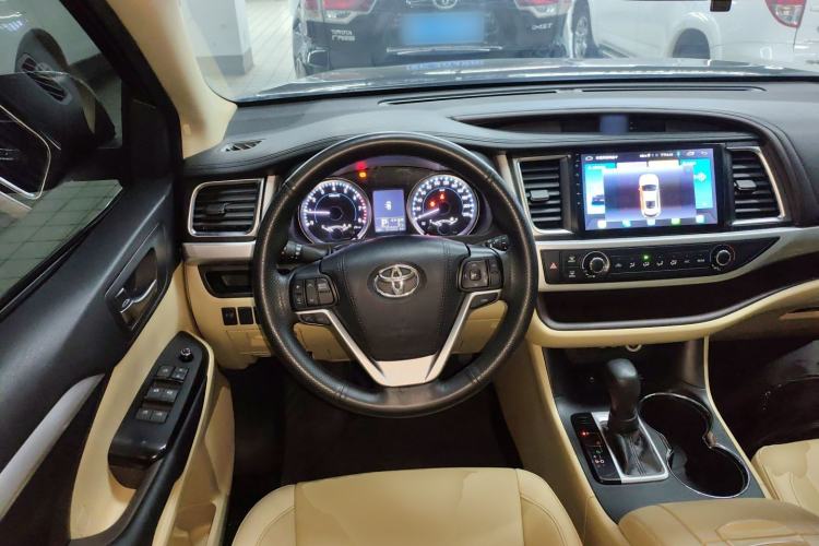 Used Toyota Highlander 2018 2.0T Four-Wheel Drive Elite Edition 7 Seats China VI Standard
