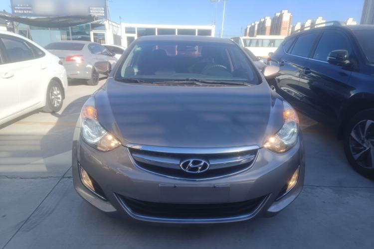Used Hyundai Elantra 2015 1.6L Manual Fashion Edition
