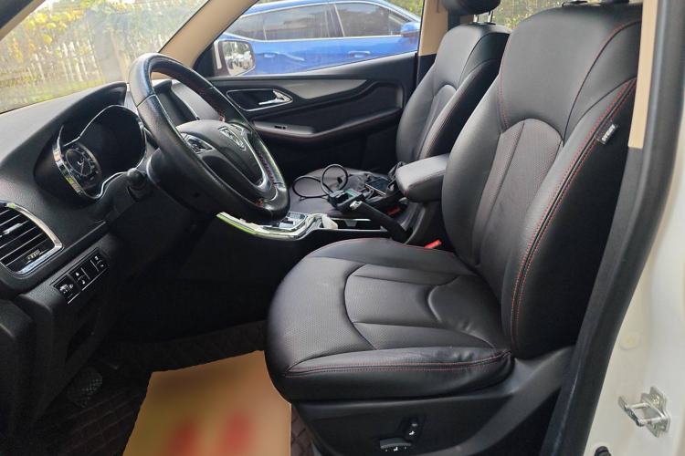 Used Baojun 560 2016 1.8L iAMT Luxury Model
