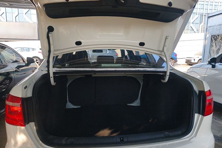 Used Volkswagen Lavida 2013 Restyled Classic 1.6L Automatic Comfort Edition