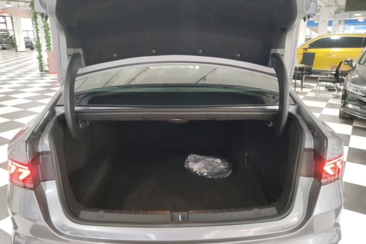 Used BYD Qin PLUS 2023 Champion Edition DM-i 55KM Leading Model
