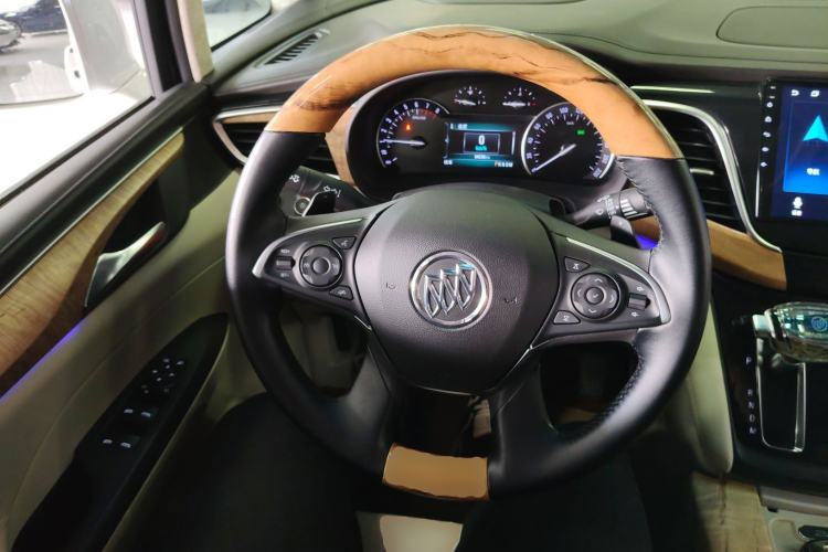 Used Buick GL8 2018 ES 28T Comfort Model China VI Standard