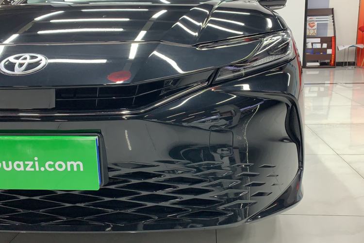 Used Toyota Camry 2024 Dual-Motor 2.0 HGVP Luxury Edition
