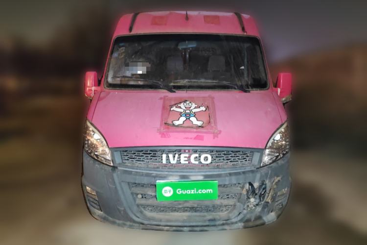 Used Iveco Power Daily 2017 2.5T Deluxe A32 Mid-Roof 5-7 Seater 47Z5 Passenger Van