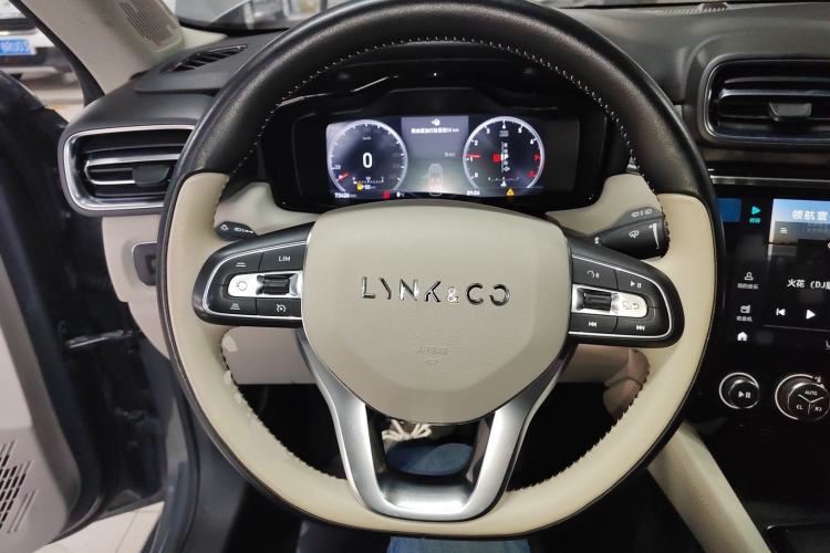 Used Lynk & Co 02 2018 1.5T DCT Two-Wheel Drive Zhaopu Version China V Standard
